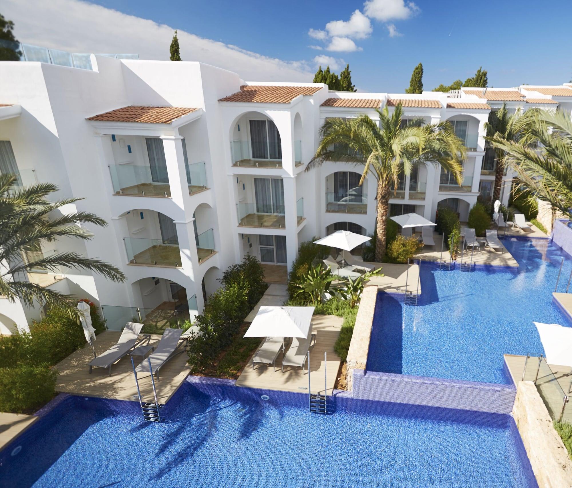 Insotel Tarida Beach Resort & Spa Cala Tarida  Exterior photo