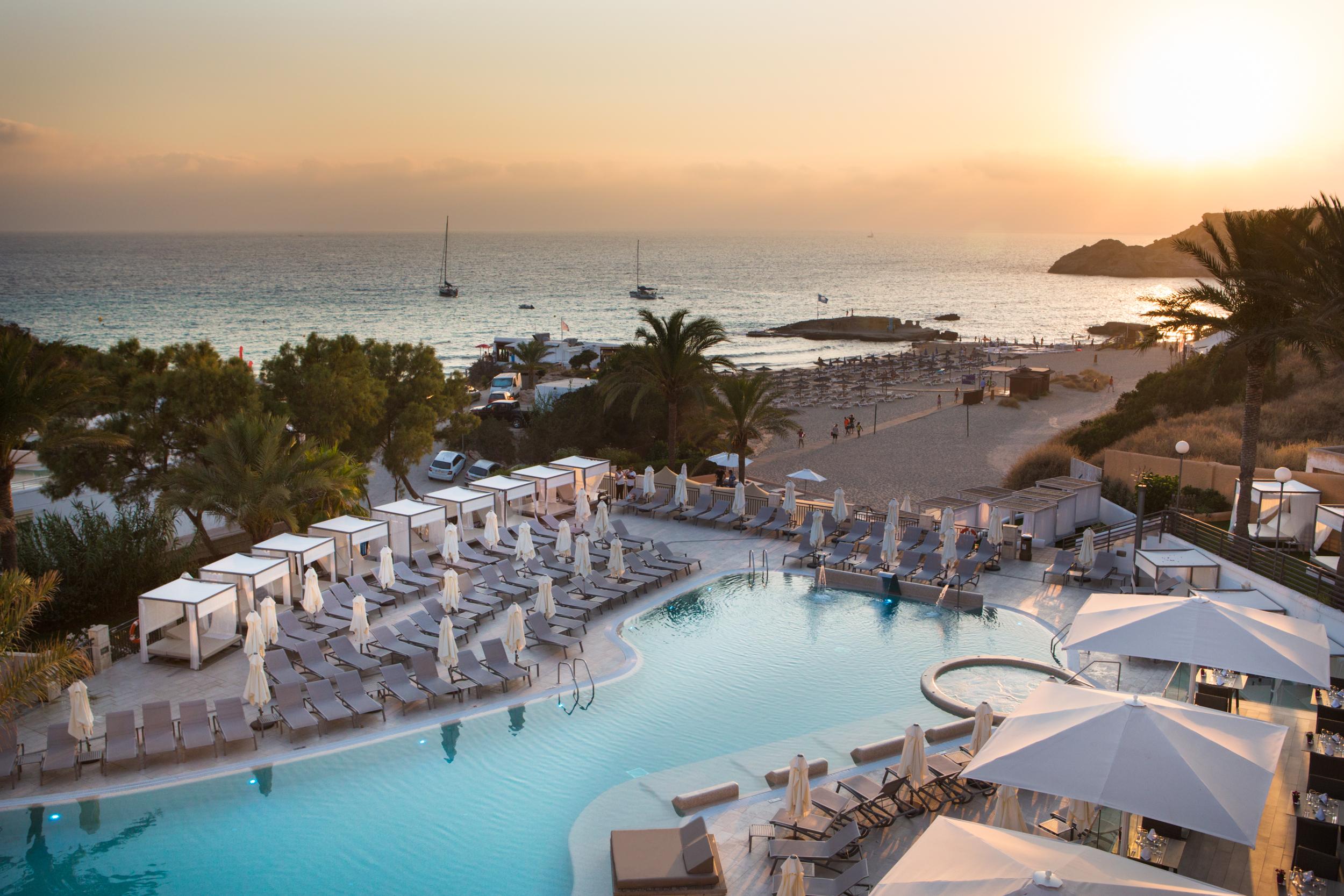 Insotel Tarida Beach Resort & Spa Cala Tarida  Exterior photo
