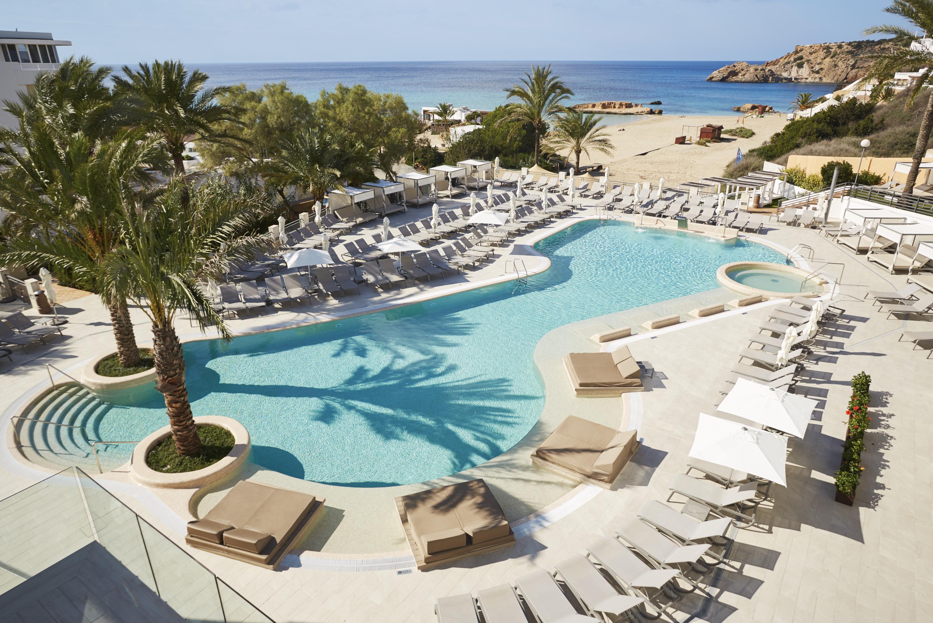 Insotel Tarida Beach Resort & Spa Cala Tarida  Exterior photo