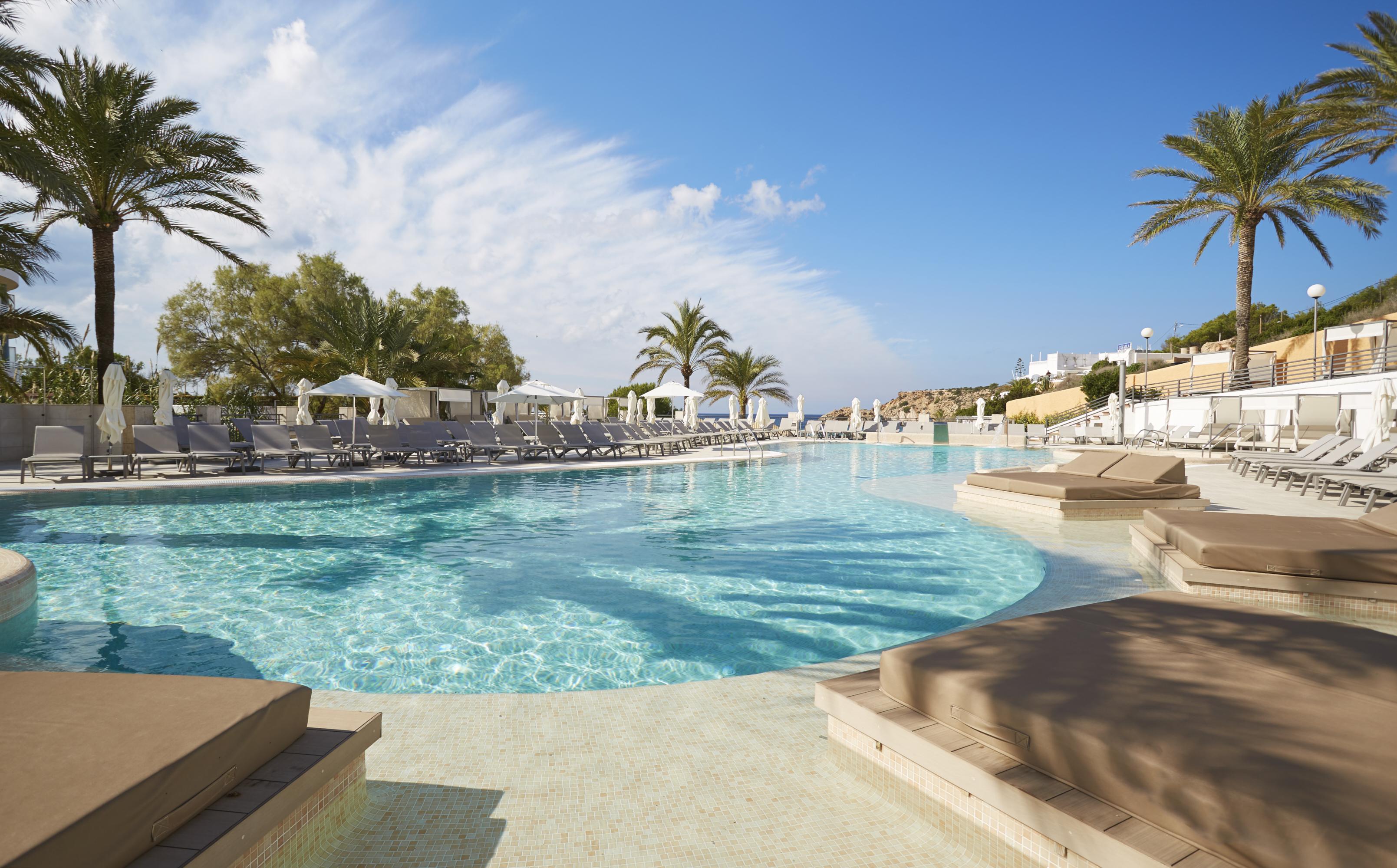 Insotel Tarida Beach Resort & Spa Cala Tarida  Exterior photo